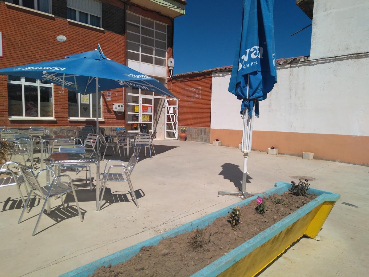 Hostal El Tropezon Matallana de Valmadrigal Εξωτερικό φωτογραφία