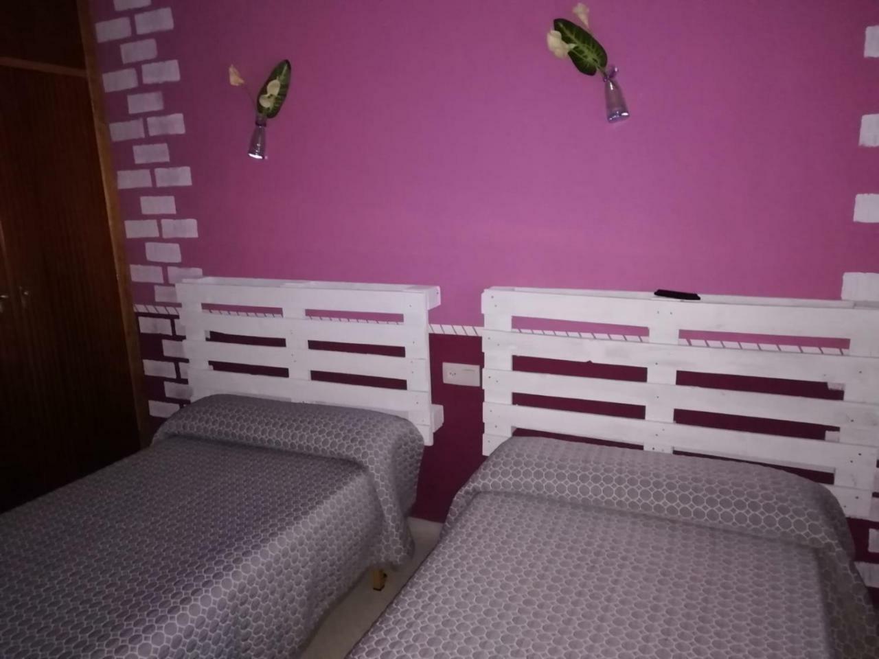 Hostal El Tropezon Matallana de Valmadrigal Εξωτερικό φωτογραφία