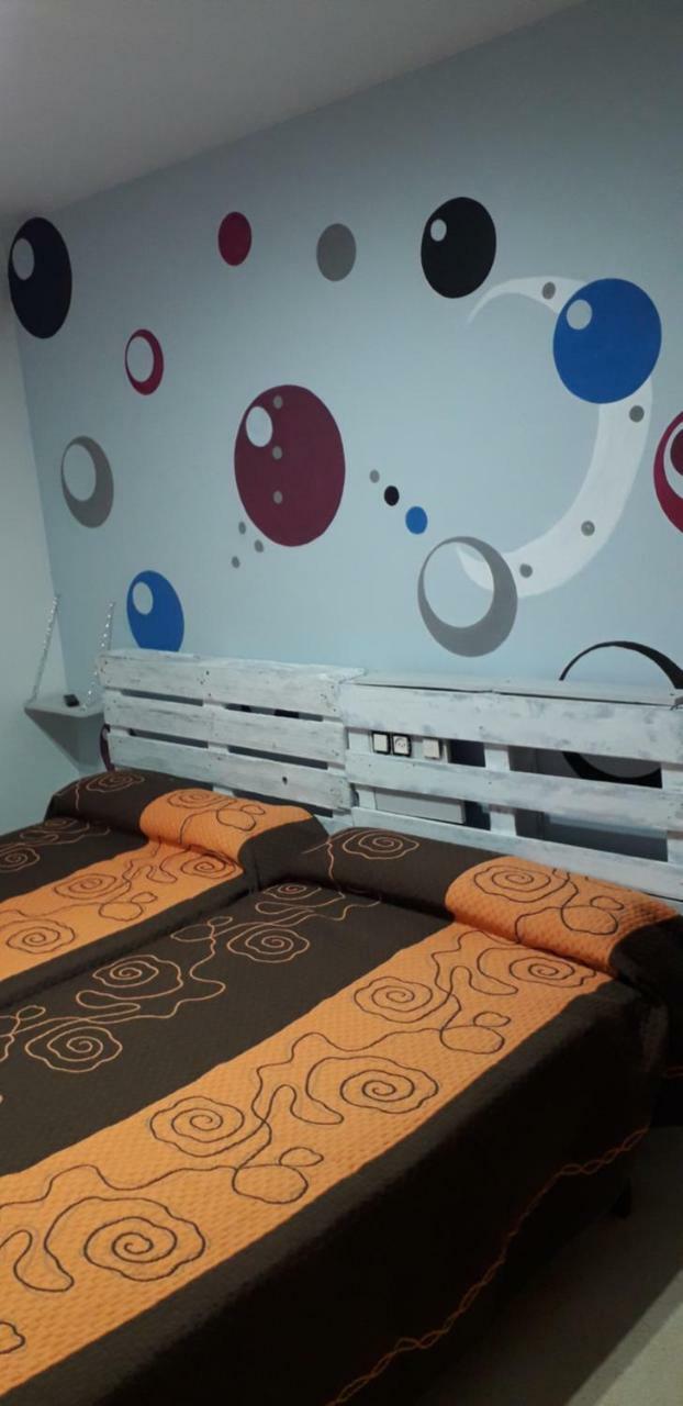 Hostal El Tropezon Matallana de Valmadrigal Εξωτερικό φωτογραφία