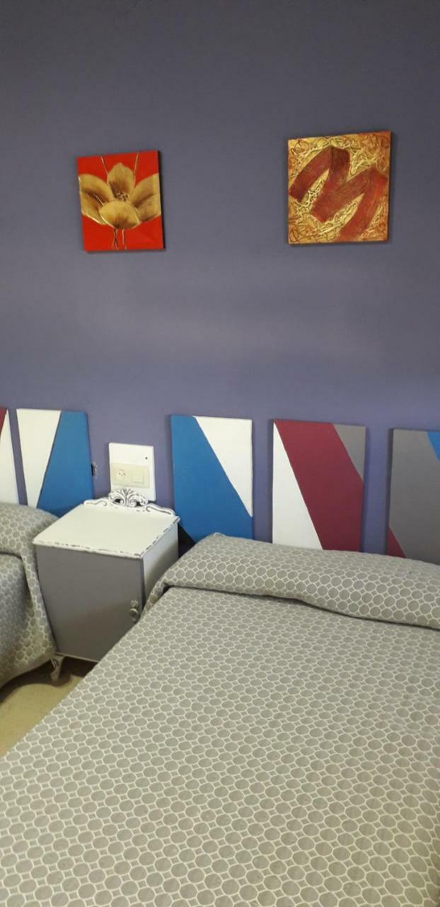 Hostal El Tropezon Matallana de Valmadrigal Εξωτερικό φωτογραφία