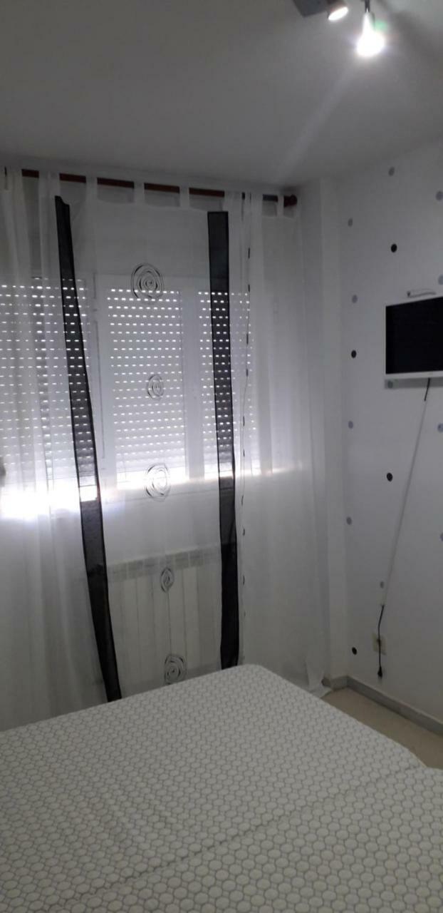Hostal El Tropezon Matallana de Valmadrigal Εξωτερικό φωτογραφία
